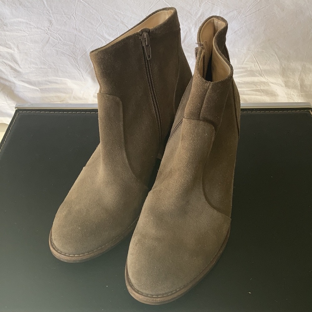 Paul Green Taupe Ankle Boots Size